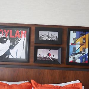Queen Room Two Queen Beds City or Valley View Non Smoking